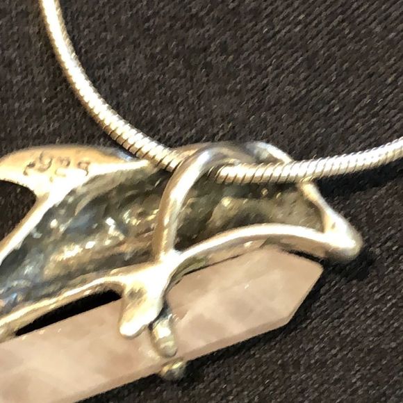 925 Solid Dolphin 🐬 with Crystal Rose Quartz - Picture 3 of 9